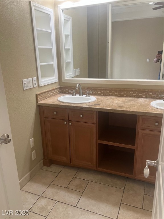 32 Via Vasari 103 Henderson NV 89011