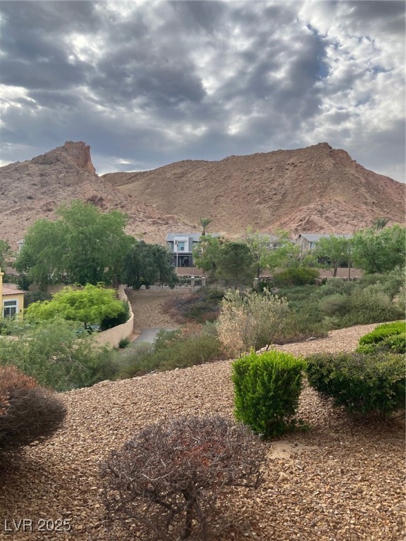 32 Via Vasari 103 Henderson NV 89011