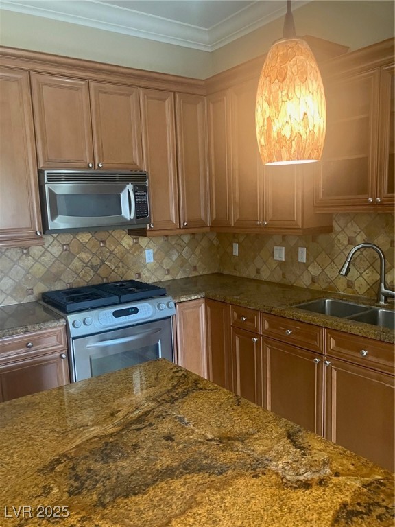 32 Via Vasari 103 Henderson NV 89011