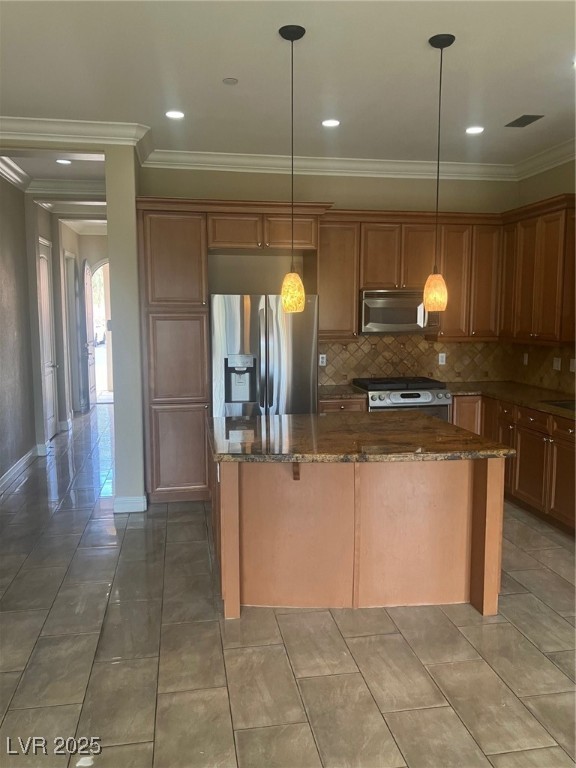 32 Via Vasari 103 Henderson NV 89011