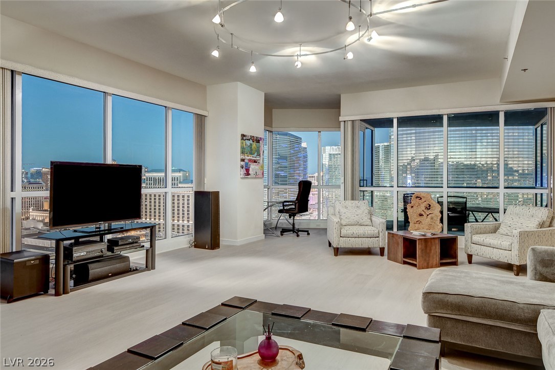 4575 Dean Martin Drive 2812 Las Vegas NV 89103