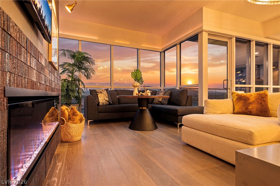 4525 Dean Martin Drive 2406 Las Vegas NV 89103