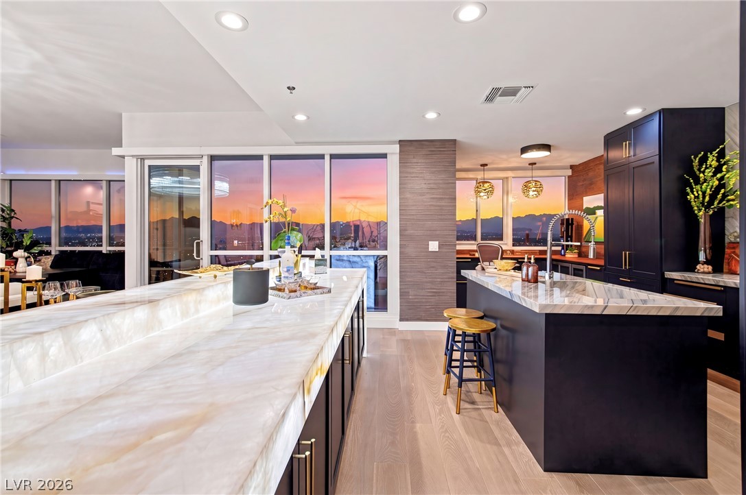 4525 Dean Martin Drive 2406 Las Vegas NV 89103