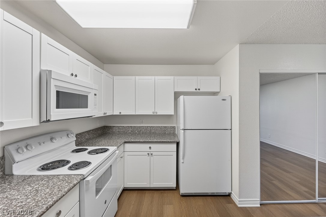 2121 Blue Breeze Drive 106 Las Vegas NV 89128