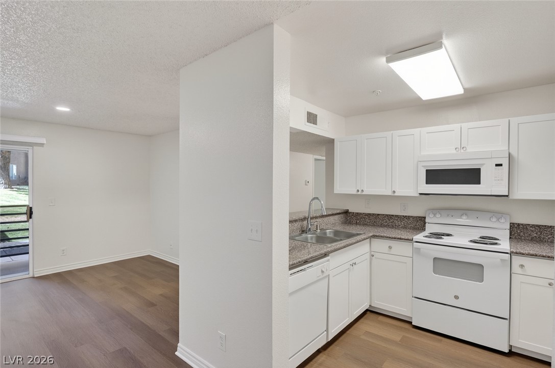 2121 Blue Breeze Drive 106 Las Vegas NV 89128