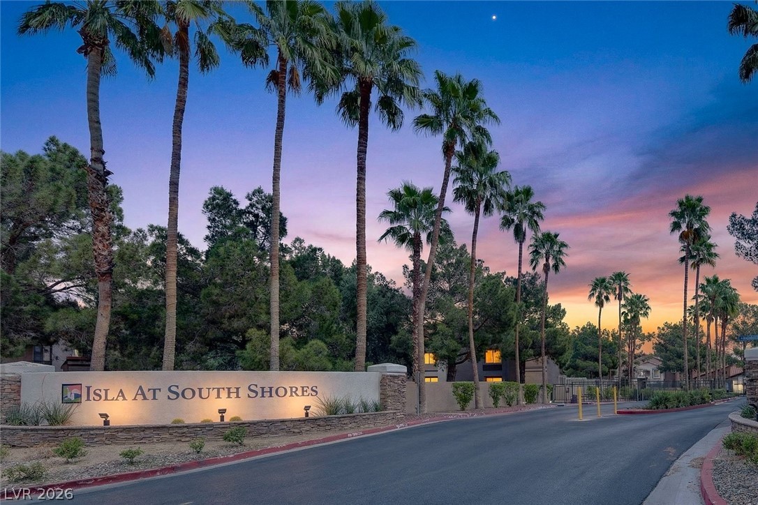 2121 Blue Breeze Drive 106 Las Vegas NV 89128