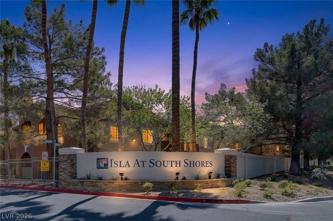 2121 Blue Breeze Drive 106 Las Vegas NV 89128