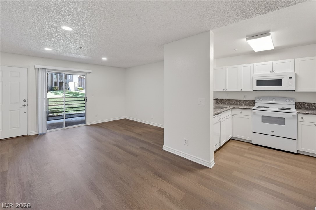 2121 Blue Breeze Drive 106 Las Vegas NV 89128