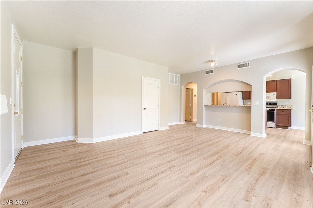7629 Valley Green Drive 101 Las Vegas NV 89149