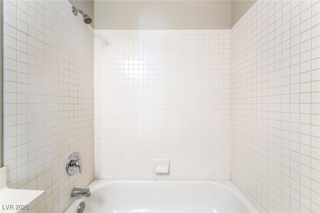7629 Valley Green Drive 101 Las Vegas NV 89149