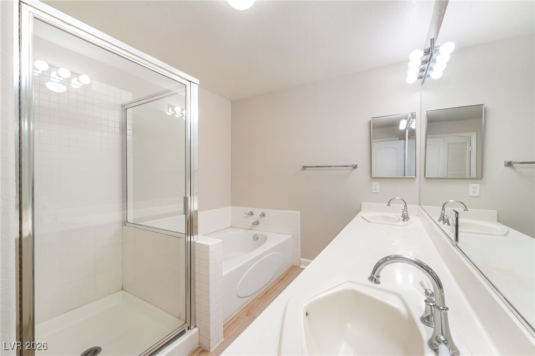 7629 Valley Green Drive 101 Las Vegas NV 89149