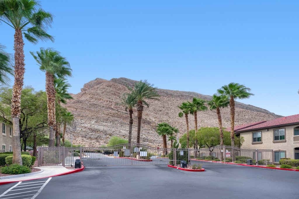 3544 Desert Cliff Street 103 Las Vegas NV 89129