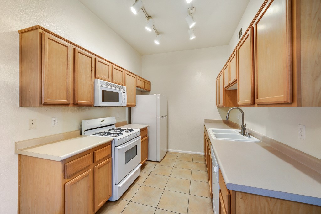 3544 Desert Cliff Street 103 Las Vegas NV 89129