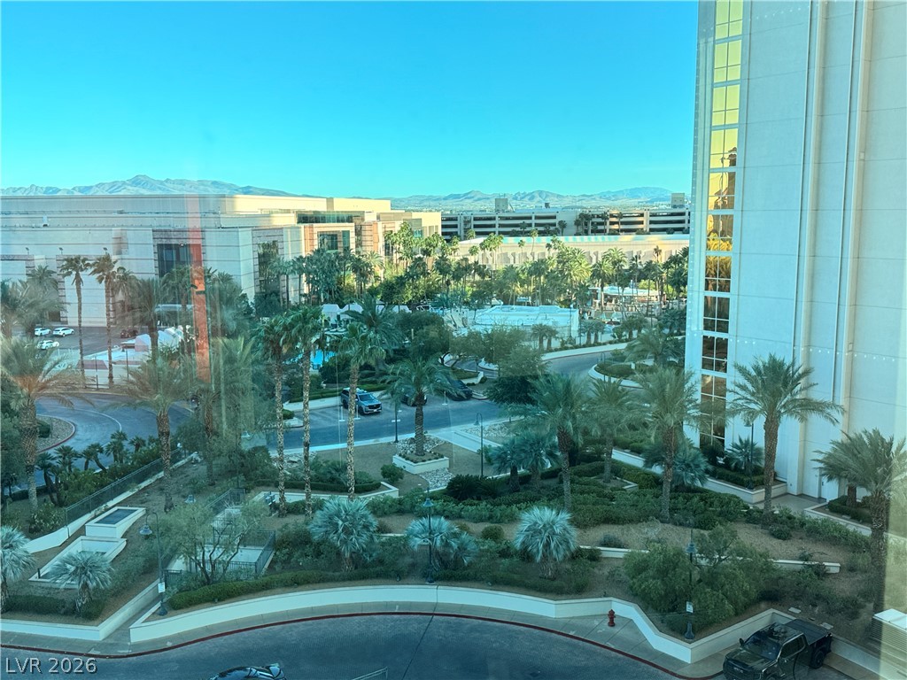 135 East Harmon Avenue 06716 Las Vegas NV 89109