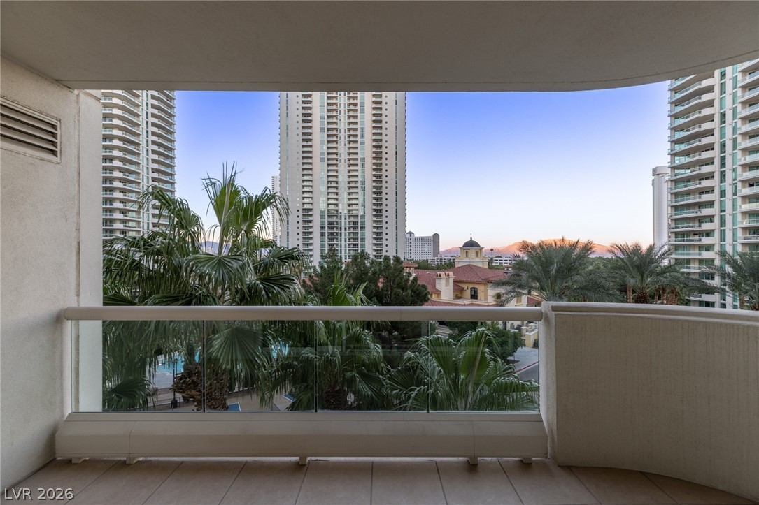 2877 Paradise Road 504 Las Vegas NV 89109
