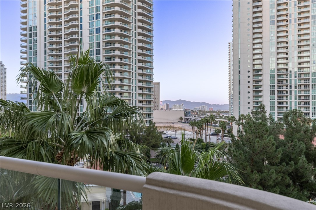 2877 Paradise Road 504 Las Vegas NV 89109