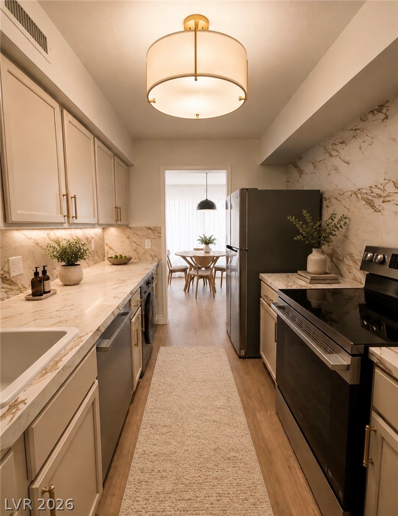 698 Oakmont Avenue 1310 Las Vegas NV 89109
