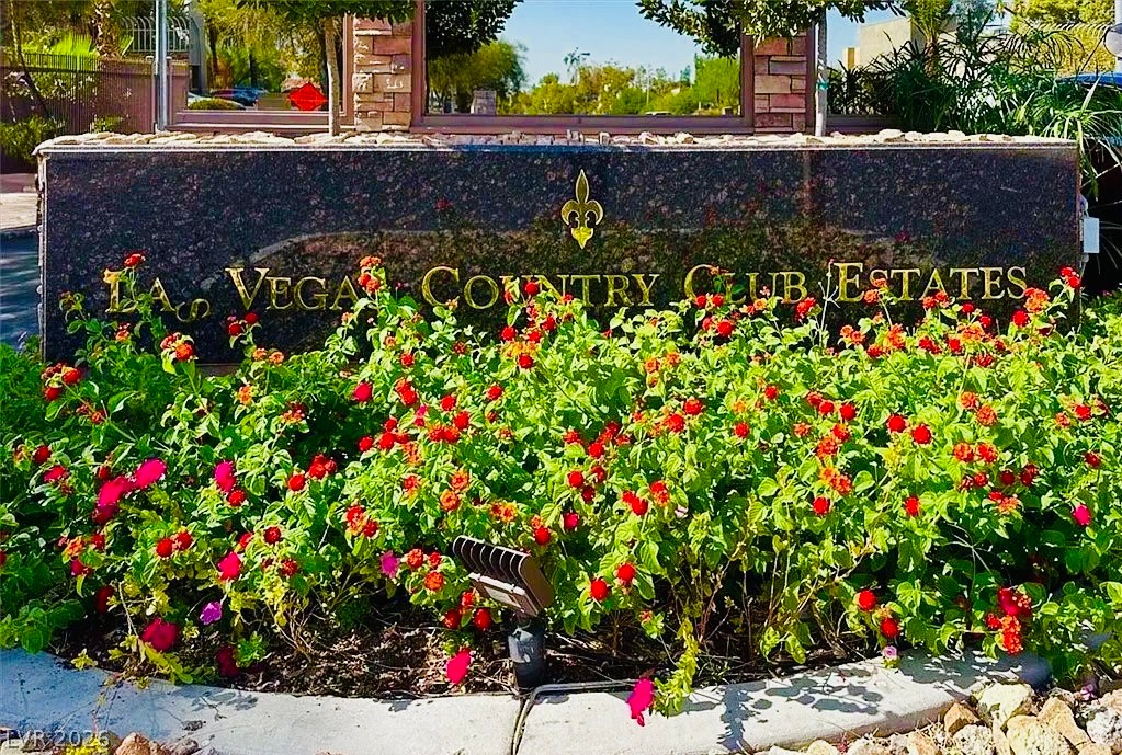 698 Oakmont Avenue 1310 Las Vegas NV 89109