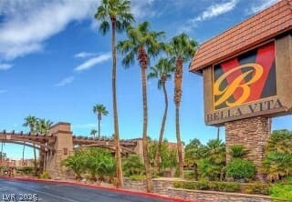 4941 River Glen Drive 7 Las Vegas NV 89103