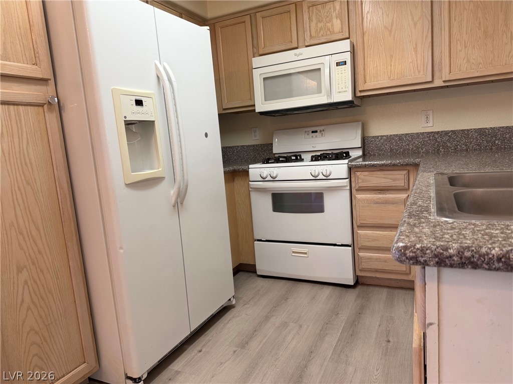 5259 Caspian Springs Drive 103 Las Vegas NV 89120