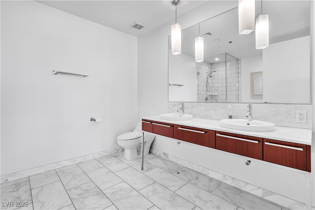 4471 Dean Martin Drive 606 Las Vegas NV 89103