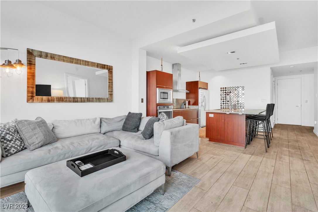 4471 Dean Martin Drive 606 Las Vegas NV 89103