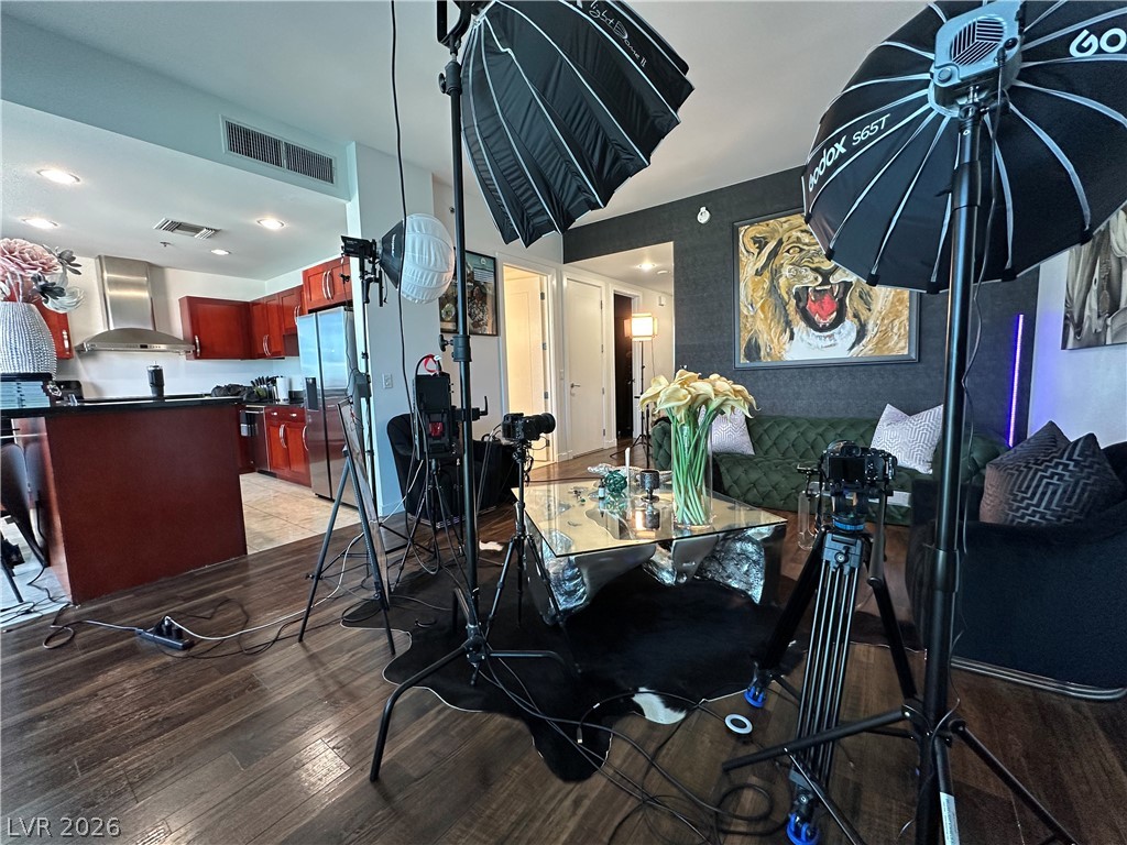 4575 Dean Martin Drive 2907 Las Vegas NV 89103