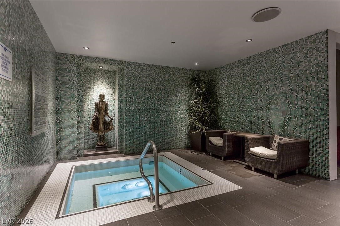 4575 Dean Martin Drive 2907 Las Vegas NV 89103