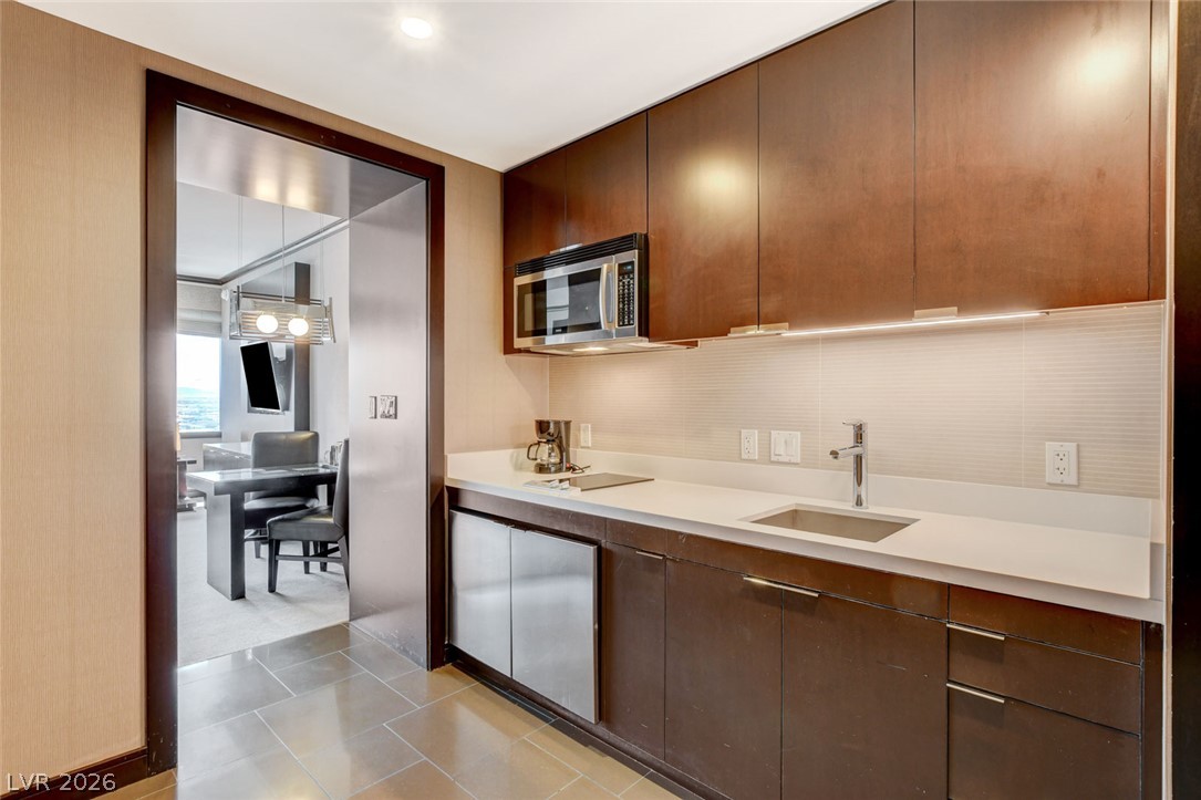2600 West Harmon Avenue 33015 Las Vegas NV 89158