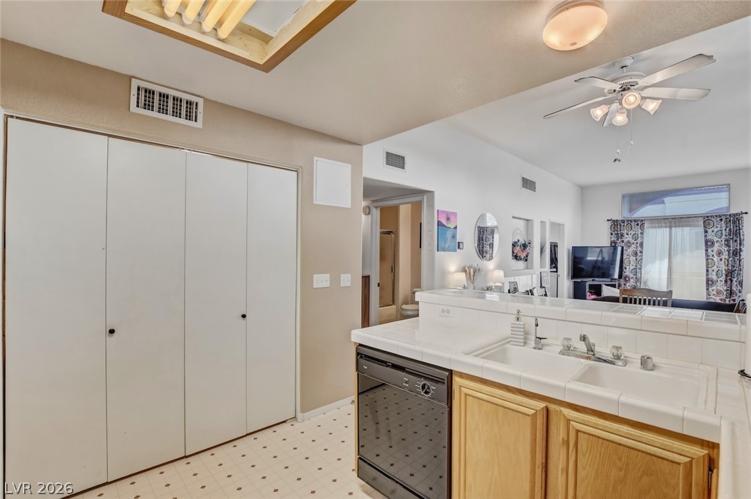 3125 North Buffalo Drive 2138 Las Vegas NV 89128