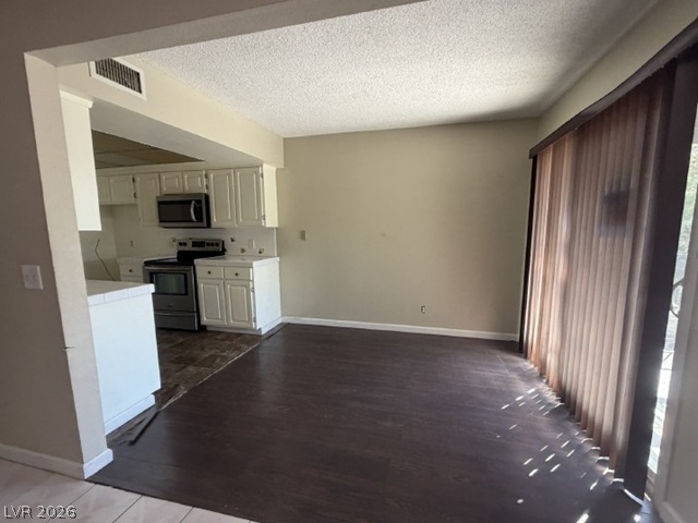 6641 Silverstream Avenue D Las Vegas NV 89107