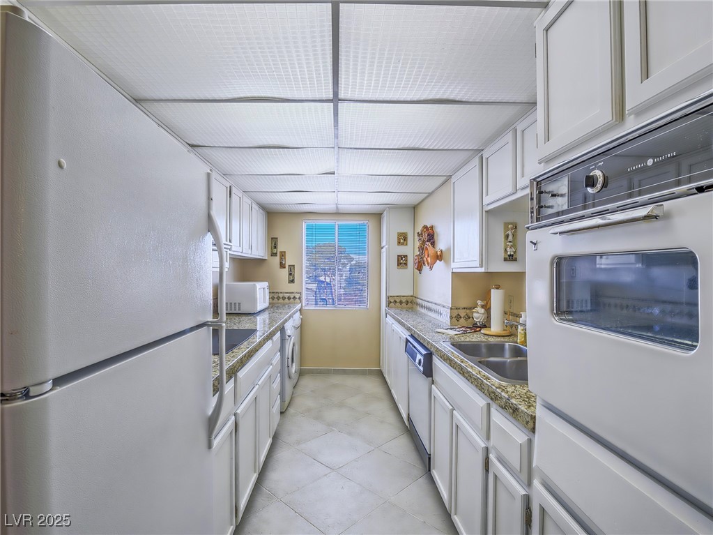 725 North Royal Crest Circle 231 Las Vegas NV 89169