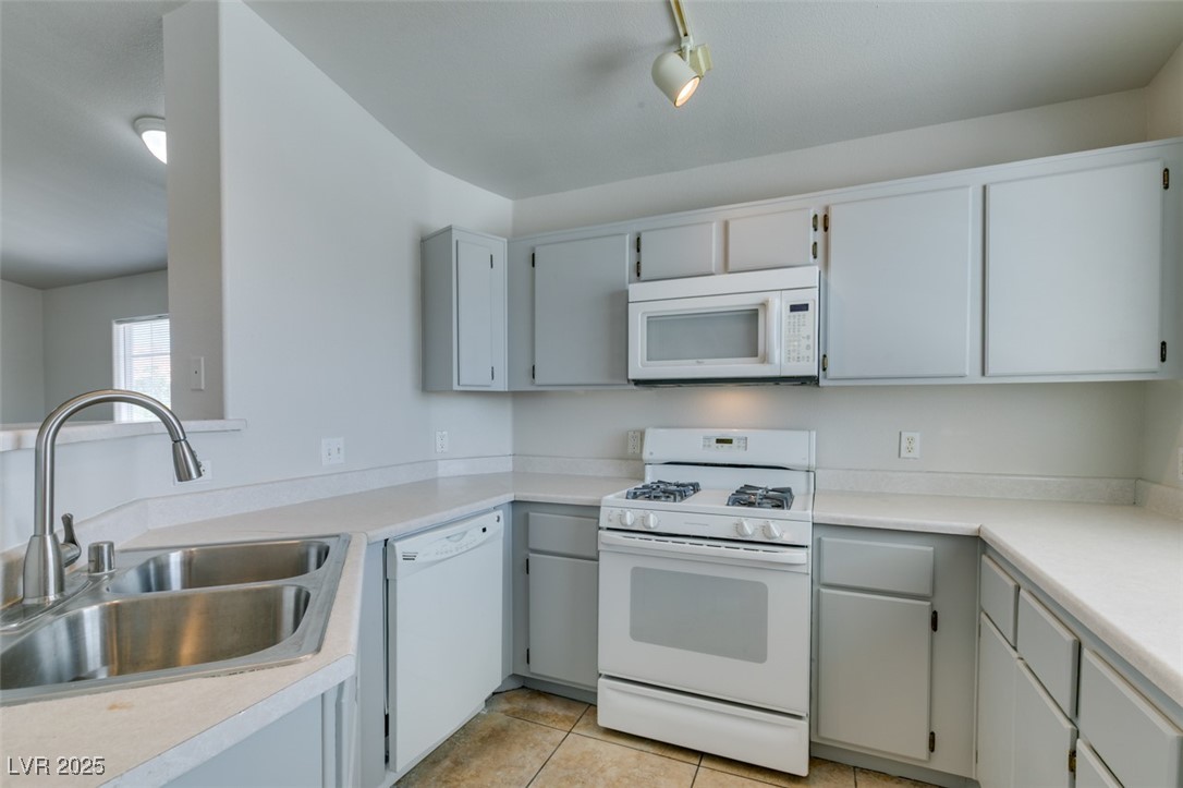 1881 West Alexander Road 2079 North Las Vegas NV 89032