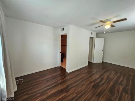1460 Hialeah Drive B Las Vegas NV 89119