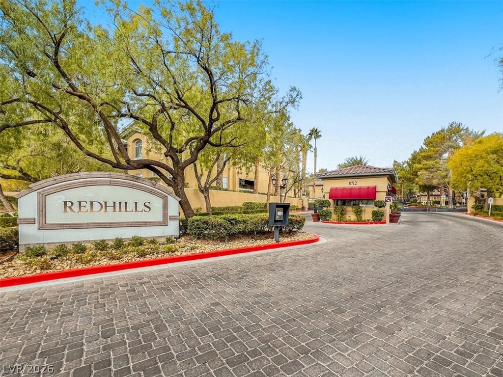 1608 Hills Of Red Drive 201 Las Vegas NV 89128
