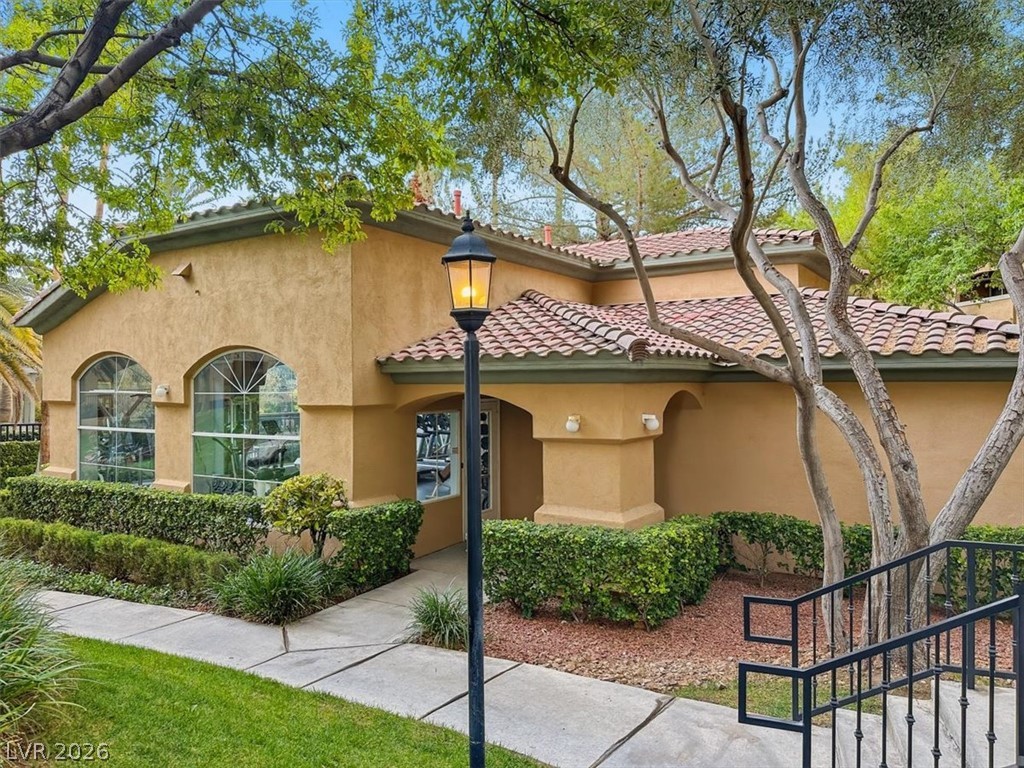 1608 Hills Of Red Drive 201 Las Vegas NV 89128