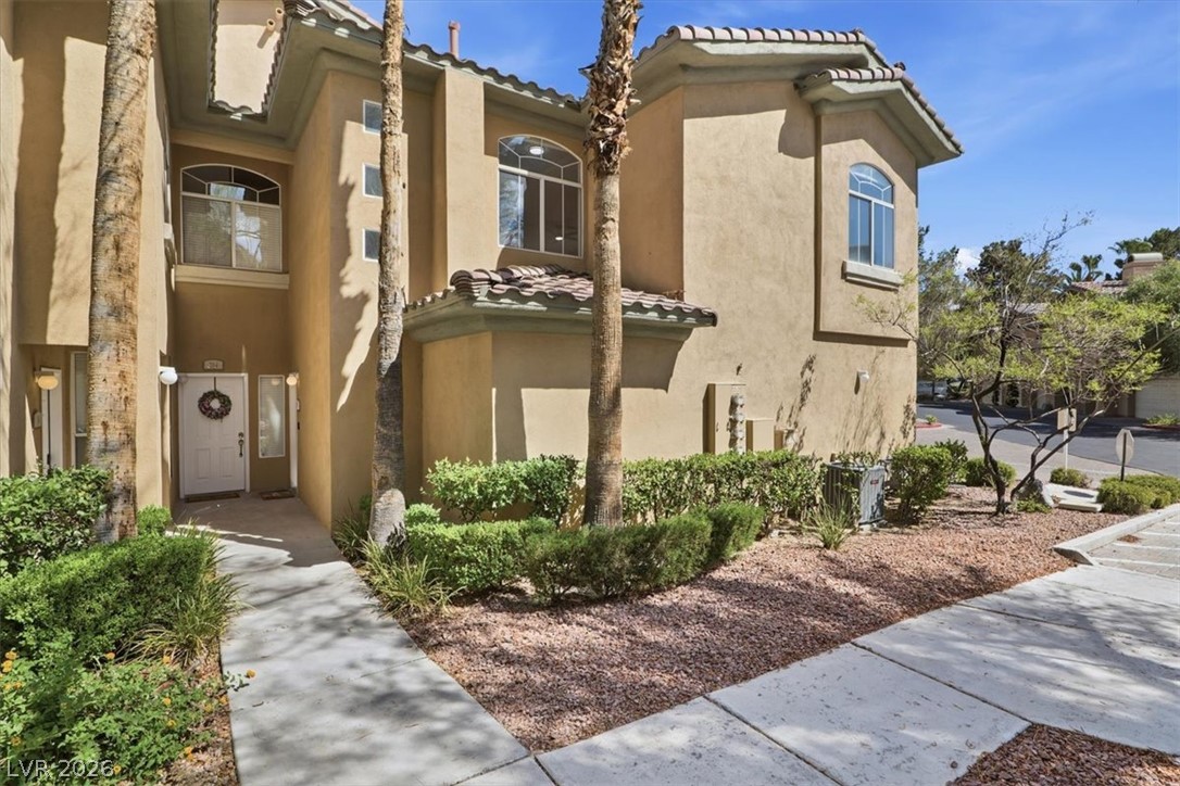 1608 Hills Of Red Drive 201 Las Vegas NV 89128