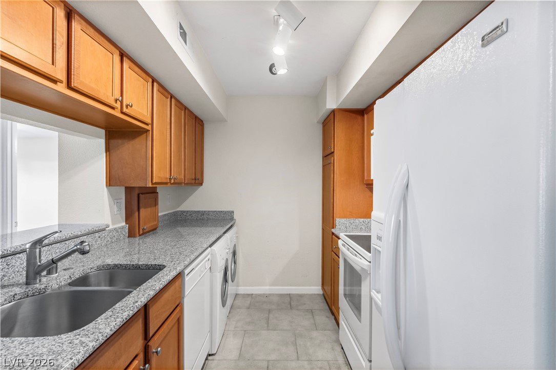 697 Oakmont Avenue 3315 Las Vegas NV 89109
