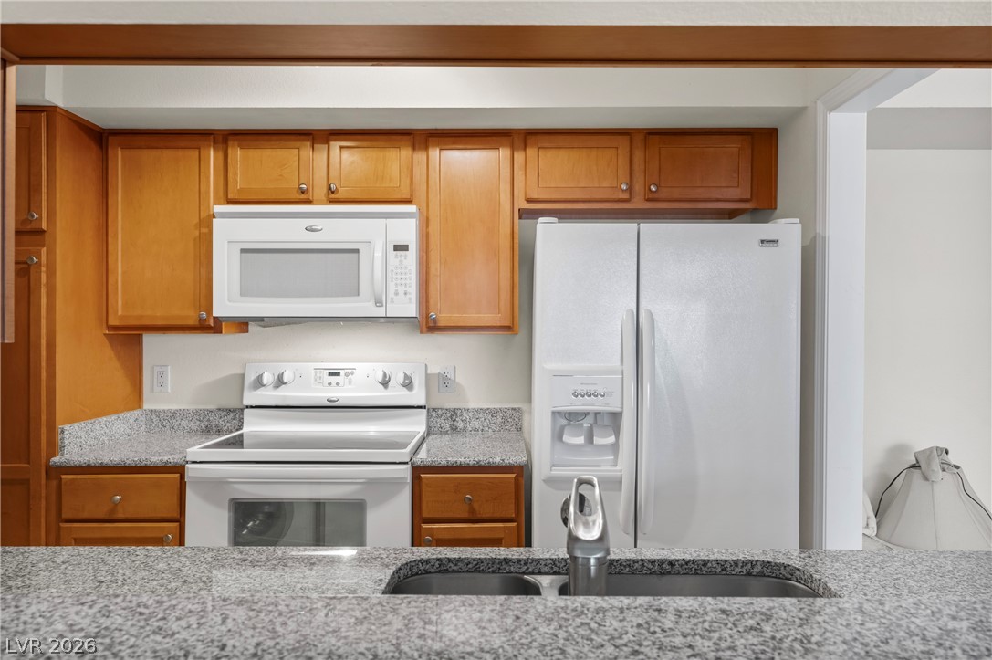 697 Oakmont Avenue 3315 Las Vegas NV 89109
