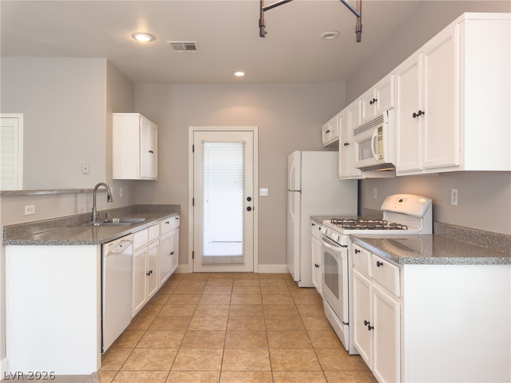 10020 Benjamin Nicholas Place 204 Las Vegas NV 89144