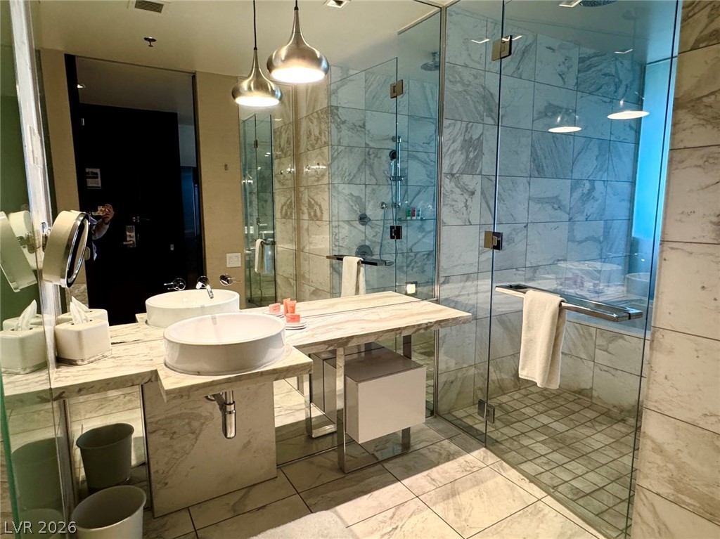 4381 West Flamingo Road 11306 Las Vegas NV 89103