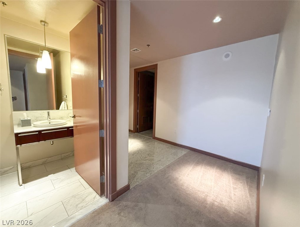 4471 Dean Martin Drive 3810 Las Vegas NV 89103