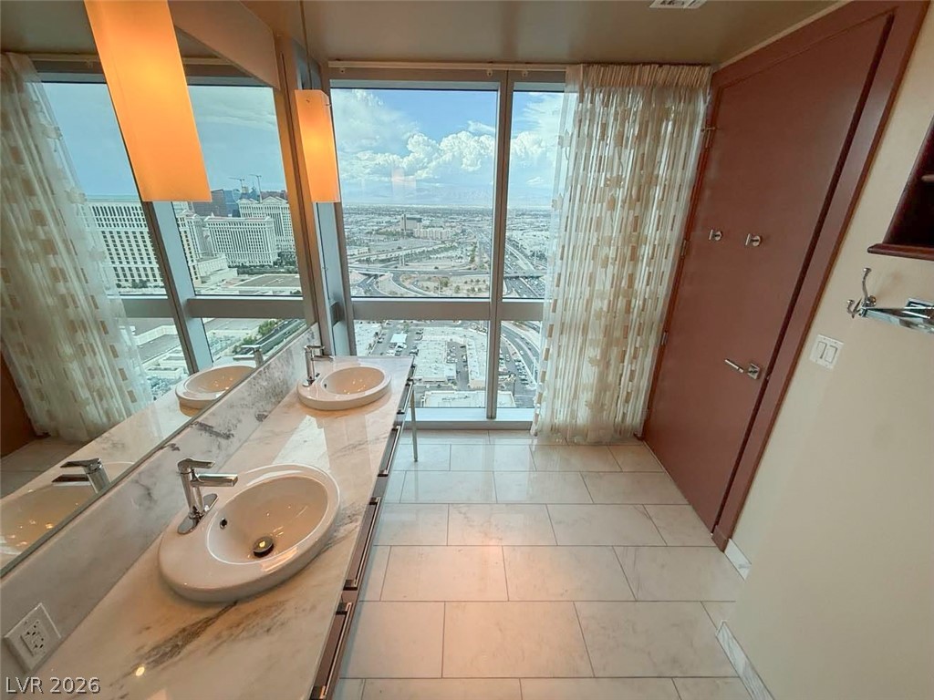 4471 Dean Martin Drive 3810 Las Vegas NV 89103