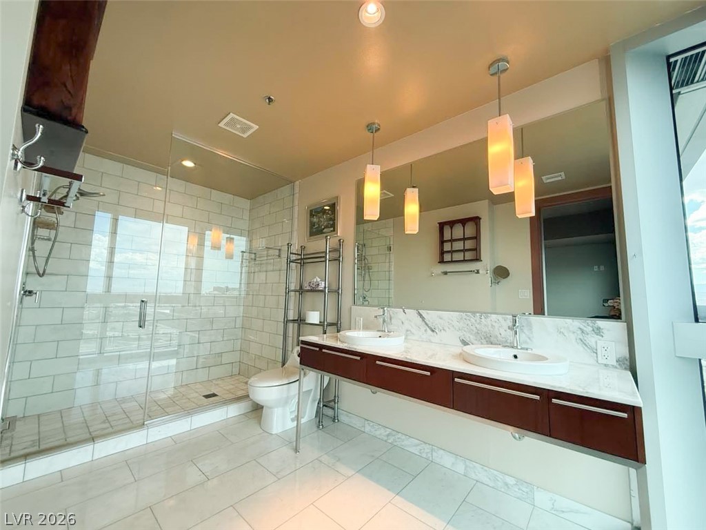 4471 Dean Martin Drive 3810 Las Vegas NV 89103