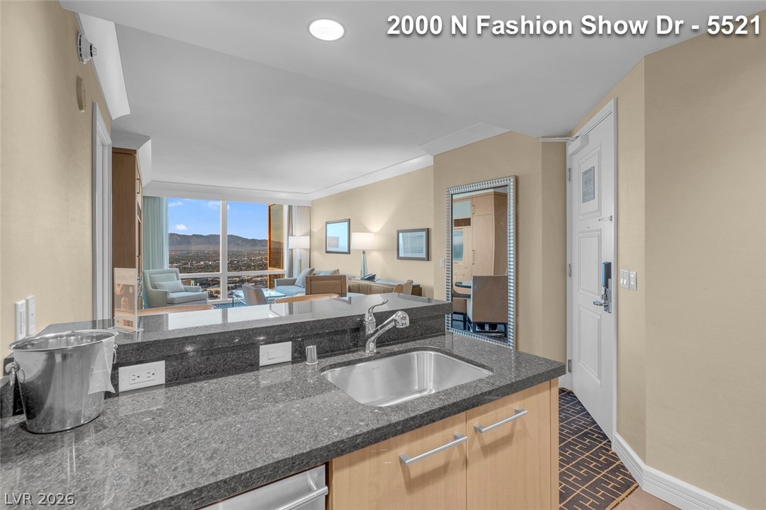 2000 Fashion Show Drive 5521 Las Vegas NV 89109