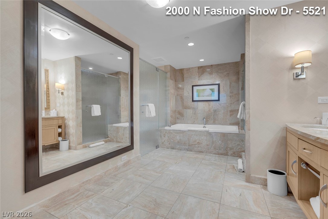 2000 Fashion Show Drive 5521 Las Vegas NV 89109