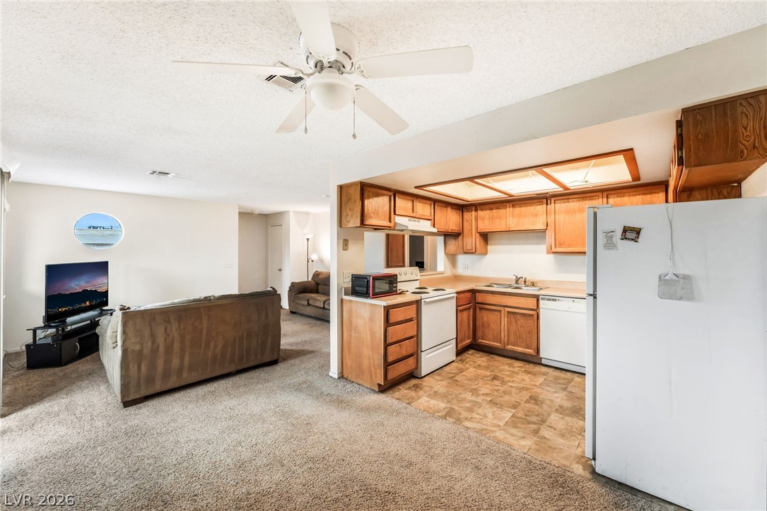 3712 Snorkel Circle D Las Vegas NV 89108
