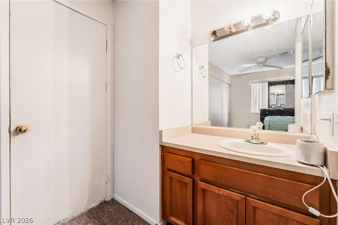 3712 Snorkel Circle D Las Vegas NV 89108