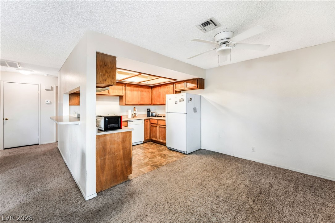 3712 Snorkel Circle D Las Vegas NV 89108