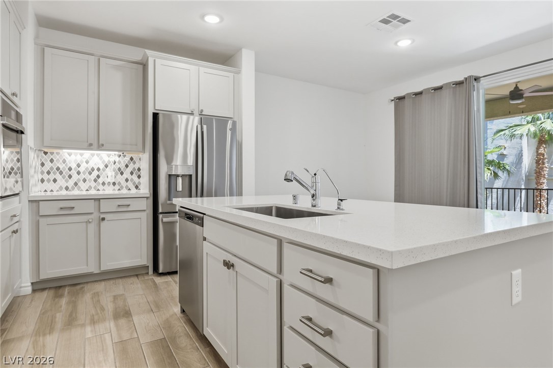 2555 Hampton Road 2208 Henderson NV 89052